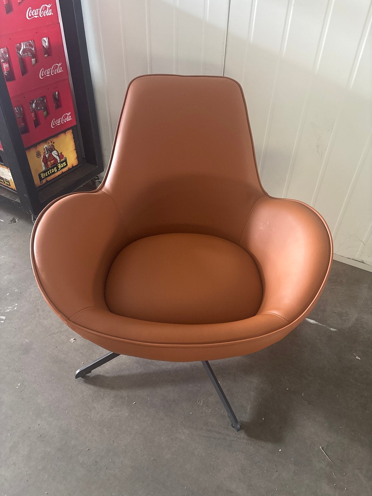 Lederen Draaistoel - Cognac Bruin - 83x83x83 cm, Ophalen, Gebruikt, Bruin, Leer