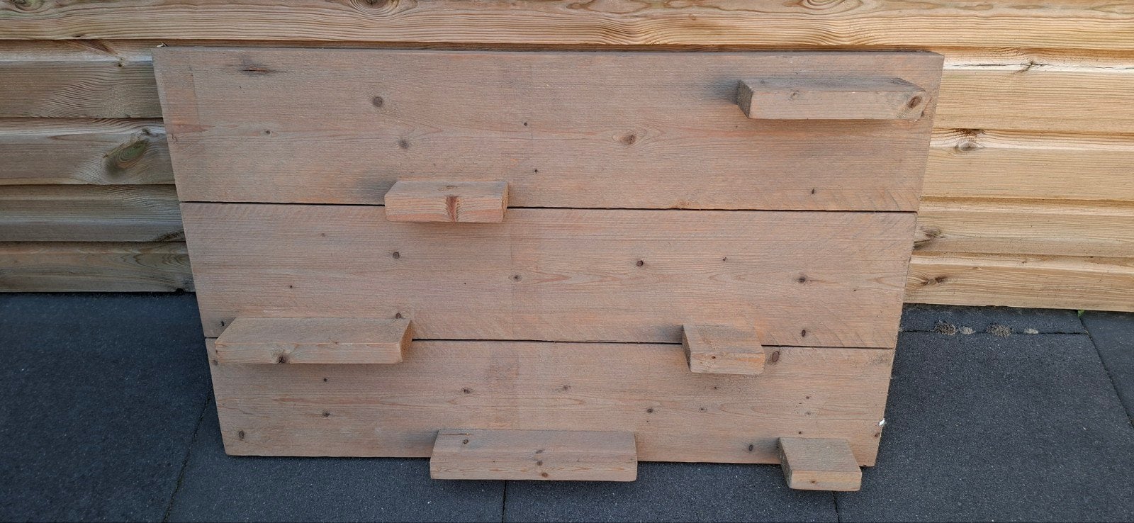 Houten wandbord, Ophalen, Gebruikt