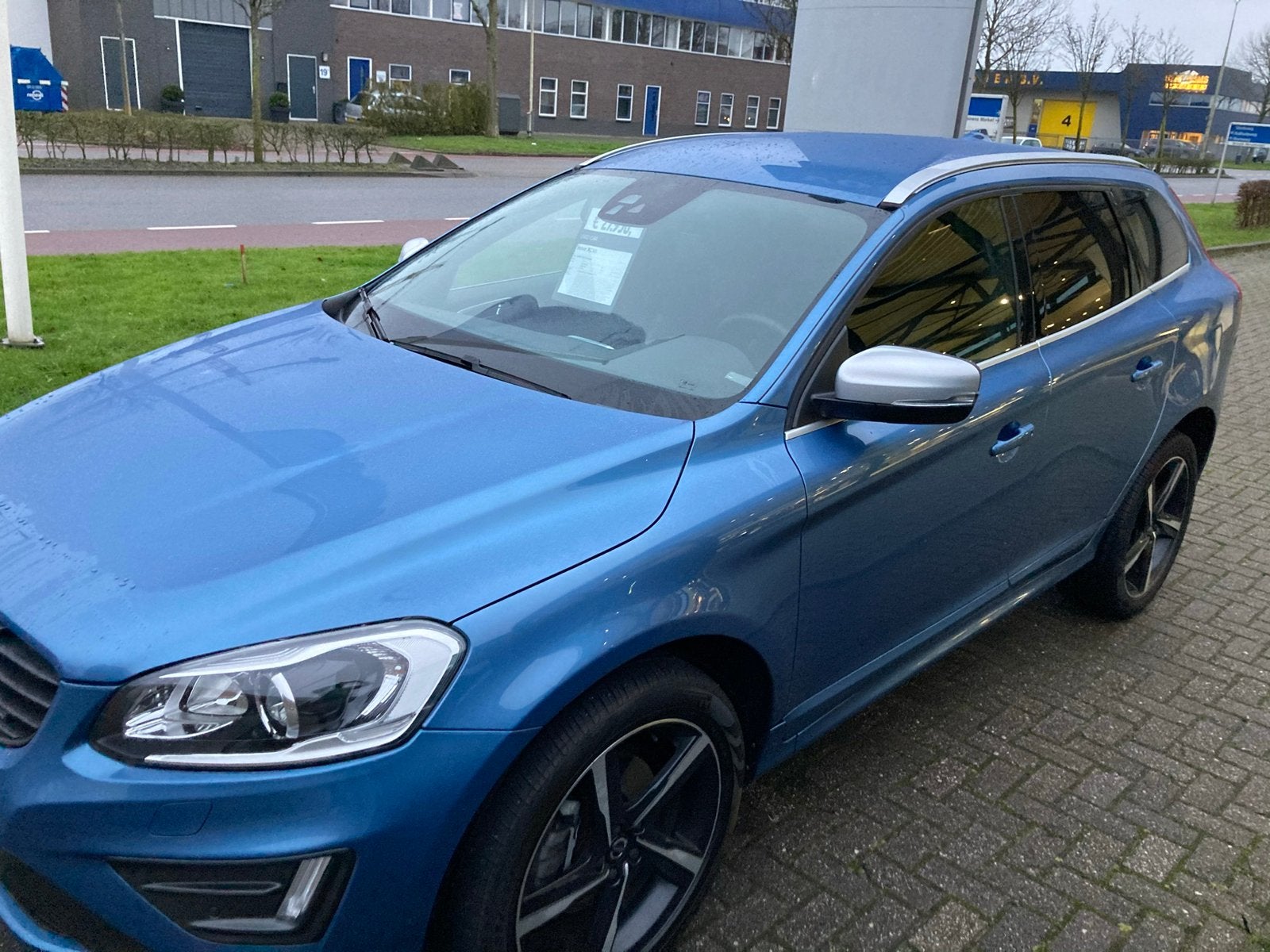 Volvo XC60 2.0 D4 Geartronic 2015 Blauw, Auto's, 4 cilinders, Particulier, 1600 kg, SUV of Terreinwagen