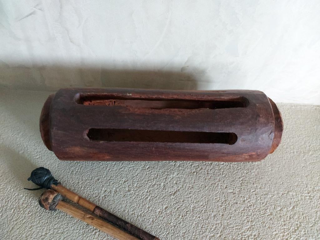 spleettrommel/Lokole - Congo, Verzenden