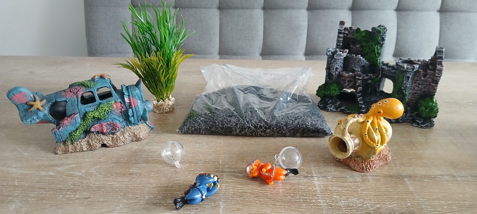 Aquarium decoratie 2 duikers vliegtuig ruïne octopus grind, Ophalen of Verzenden, Zo goed als nieuw, Decoratie