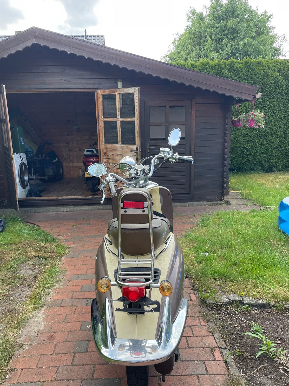 AGM Retro Scooter - Stijlvol en Betrouwbaar, Fietsen en Brommers, Ophalen of Verzenden, Zo goed als nieuw, Maximaal 45 km/u, Benzine