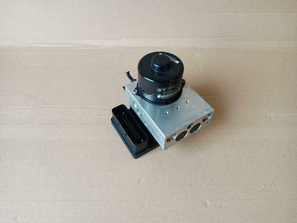 ABS Pomp Porsche Cayenne S /955 / 4.5i (2003), Verzenden, Gebruikt, Porsche