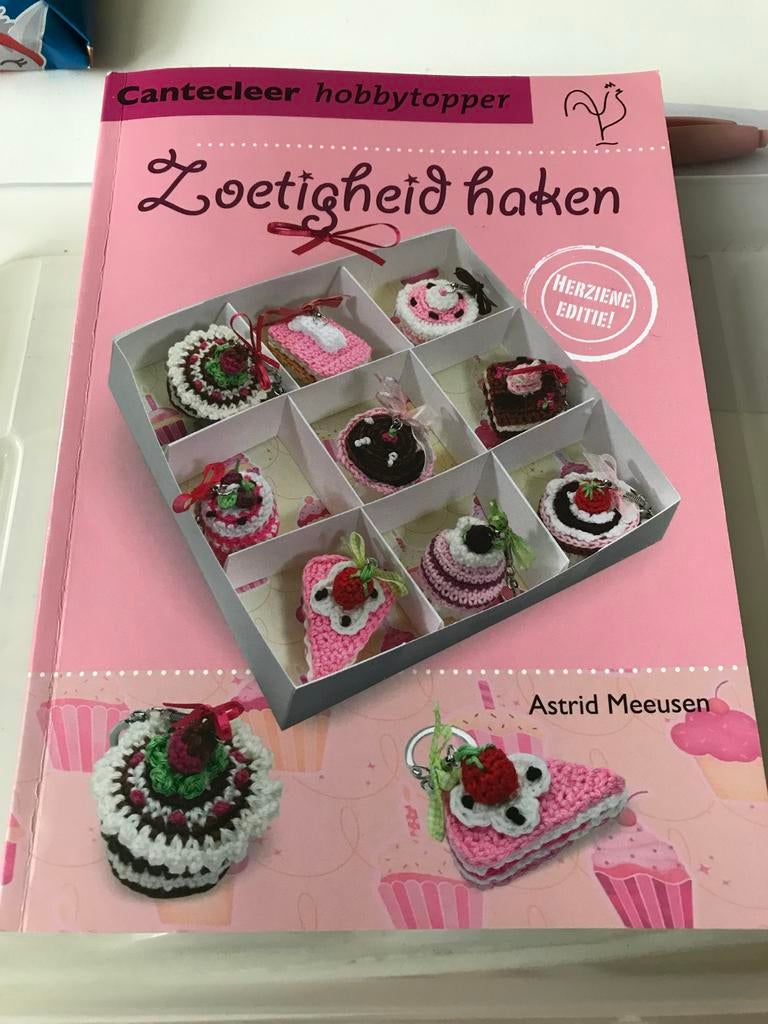 Boekje "Zoetigheid haken" zgan - Cantecl. Hobbytopper, Ophalen, Zo goed als nieuw, Haken, Patroon of Boek