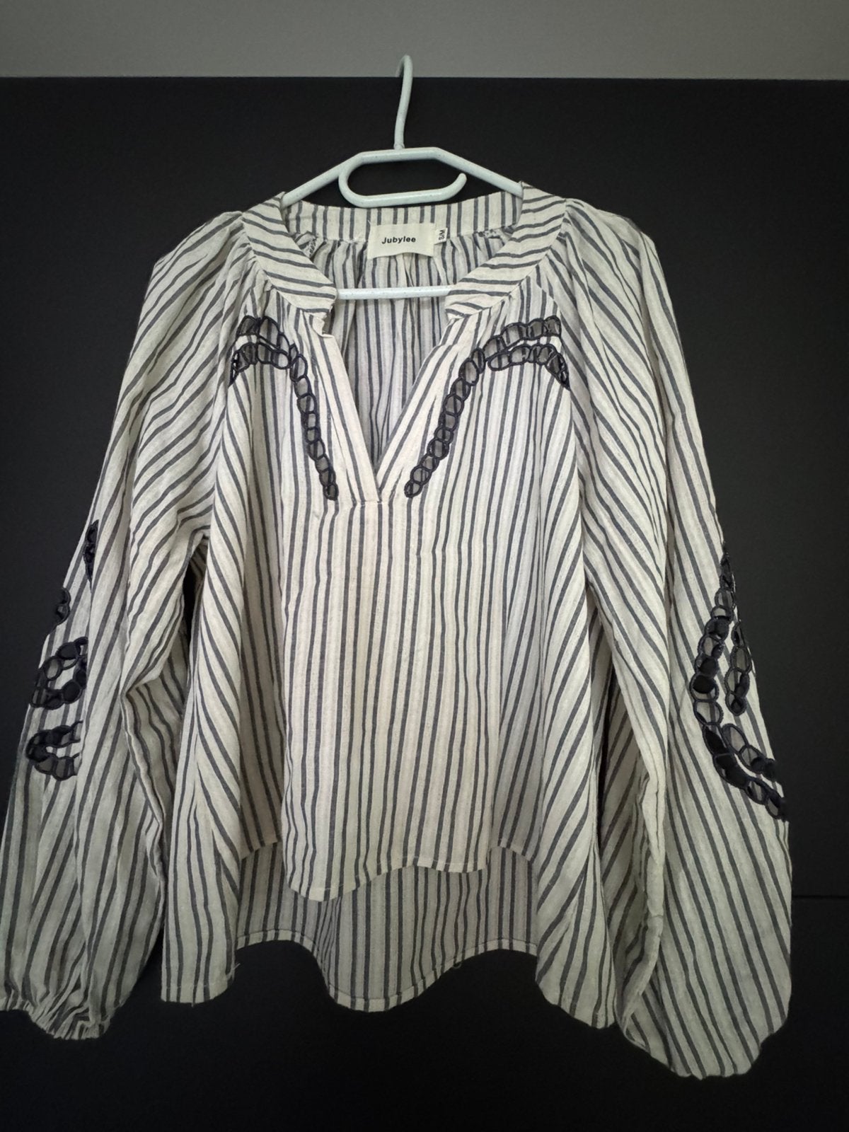 Nieuwe Jubylee blouse met opengewerkte mouwen, Ophalen of Verzenden, Nieuw, Maat 36 (S), Wit