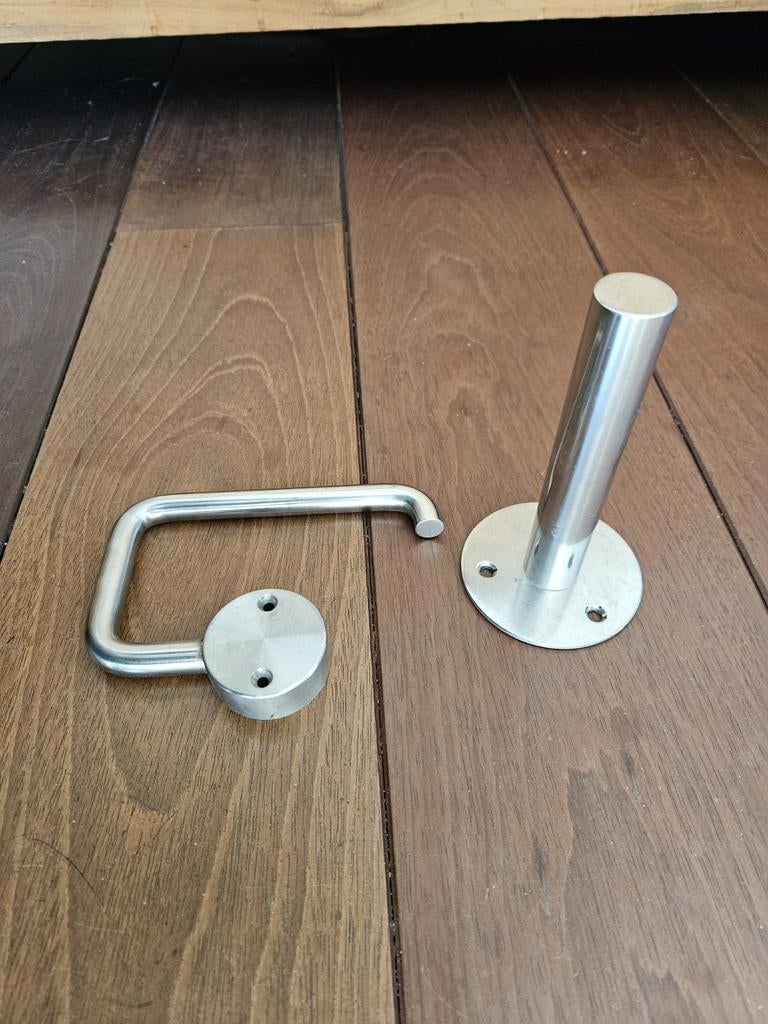 Set wc rol houder en extra wc rol houder, per set 10,- euro, Ophalen, Zo goed als nieuw, Overige kleuren, Overige typen