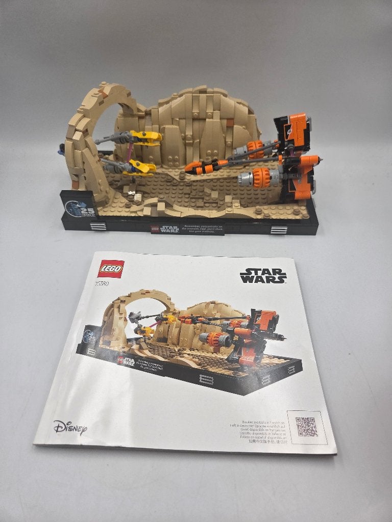 Lego Starwars 75380 Mos Espa Podrace, Star Wars, Lego, Ophalen of Verzenden, Zo goed als nieuw