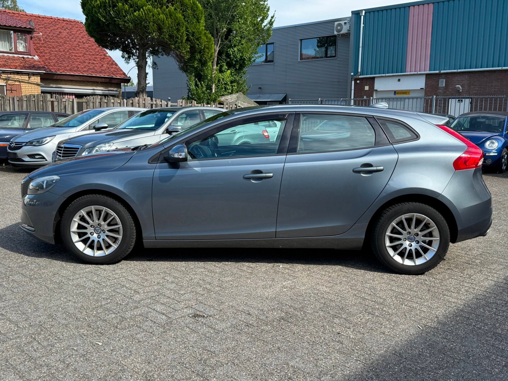 Volvo V40 2.0 D4 Kinetic Business INRUILKOOPJE!, Voorwielaandrijving, Euro 5, Stof, Gebruikt