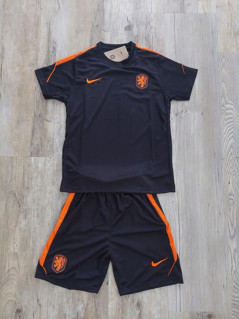 Nederlands Elftal trainingsset kids WK 2026, Maat XS of kleiner, Ophalen of Verzenden, Nieuw, Set