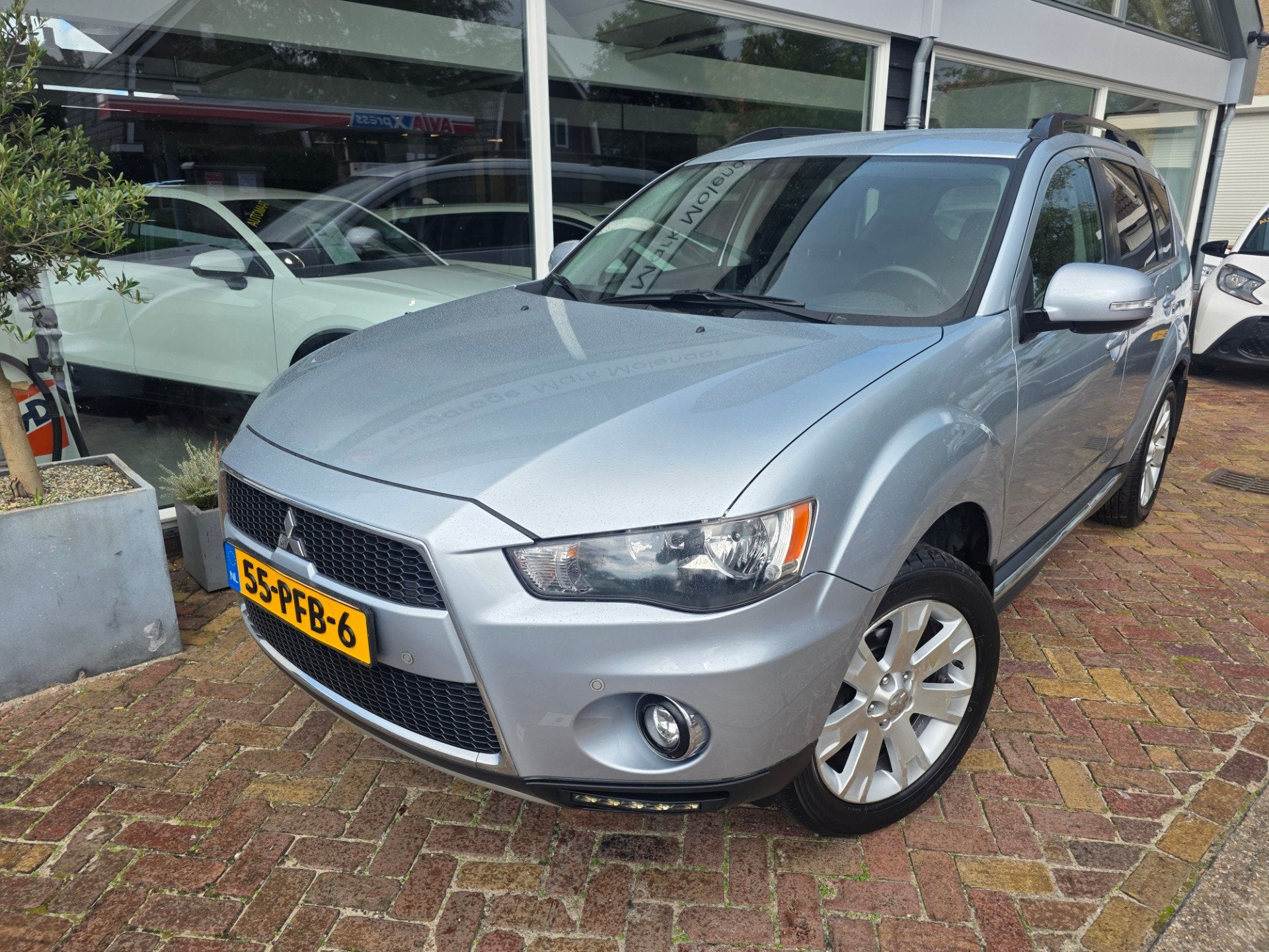 Mitsubishi Outlander 2.0 Intro Editionautomaat,trekhaak, Auto's, 4 cilinders, Origineel Nederlands, Bedrijf, SUV of Terreinwagen