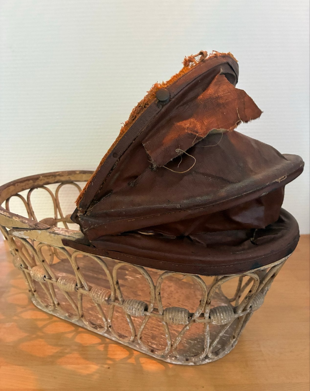 Antiek Wiegje / Poppenwiegje - Decoratief, Ophalen of Verzenden