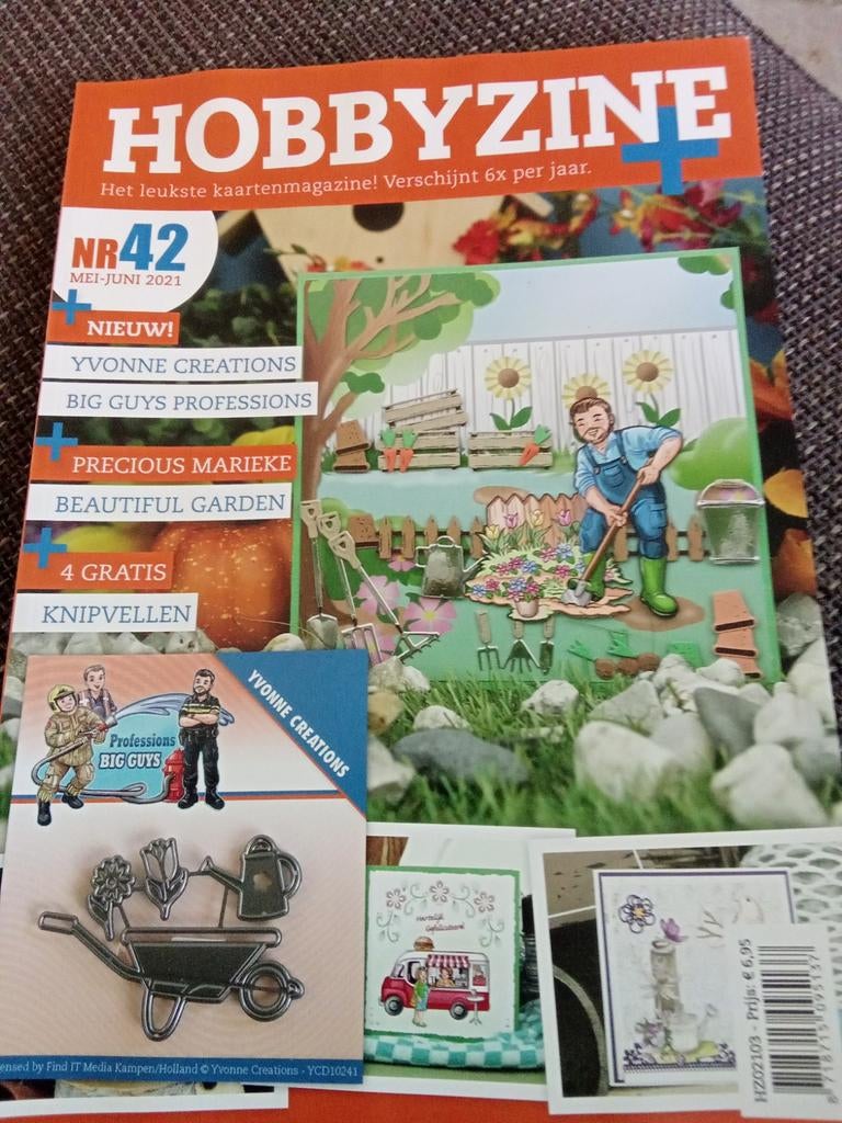 Hobbyzine NR42 Mei-Juni 2021 - Yvonne Creations, Hobby en Vrije tijd, Kaarten | Zelf maken, Ophalen of Verzenden, Nieuw, Man of Vrouw