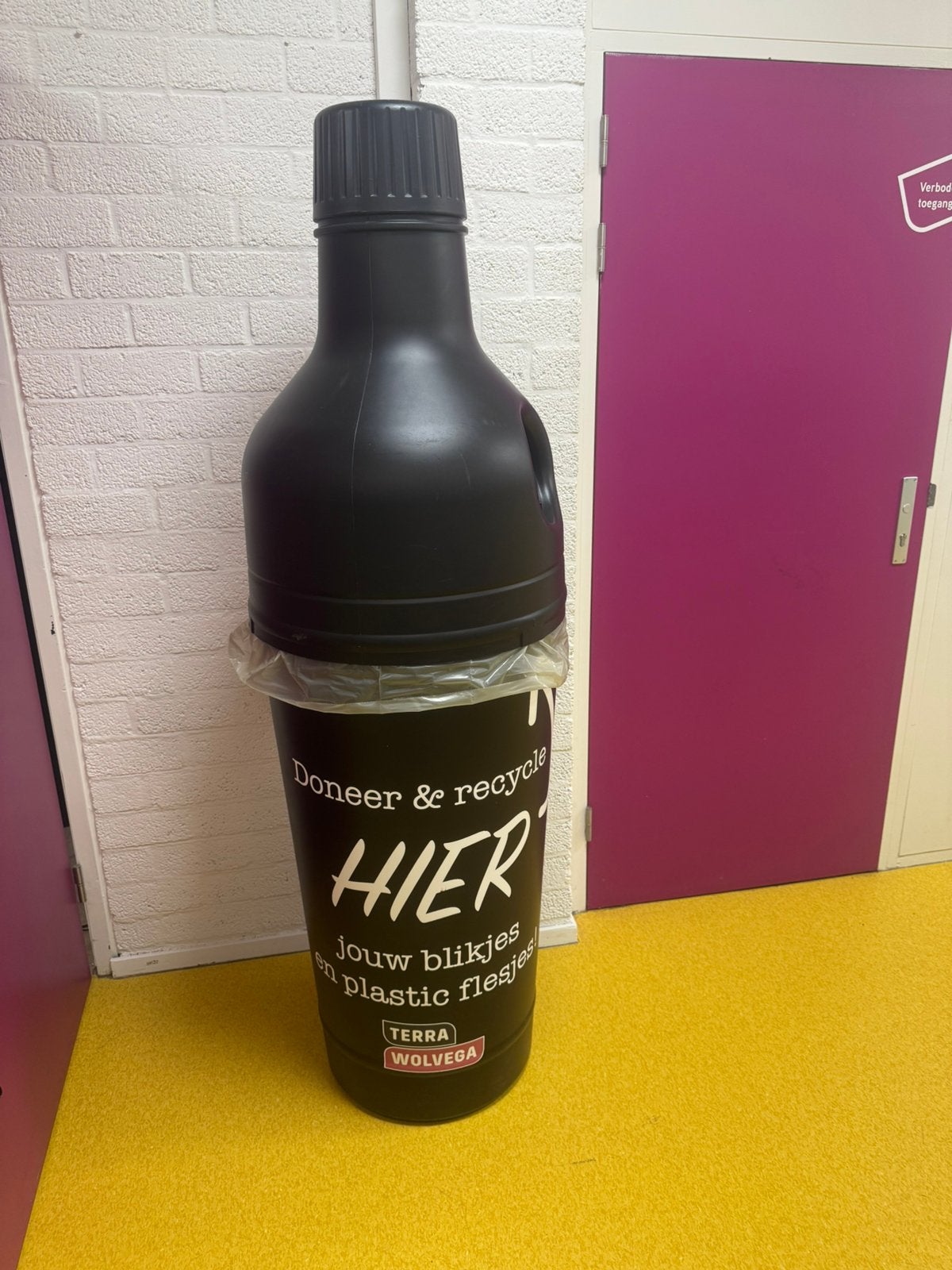 Verzamelfles blikjes, flesjes, Ophalen, Kunststof, 40 liter of meer, Zo goed als nieuw