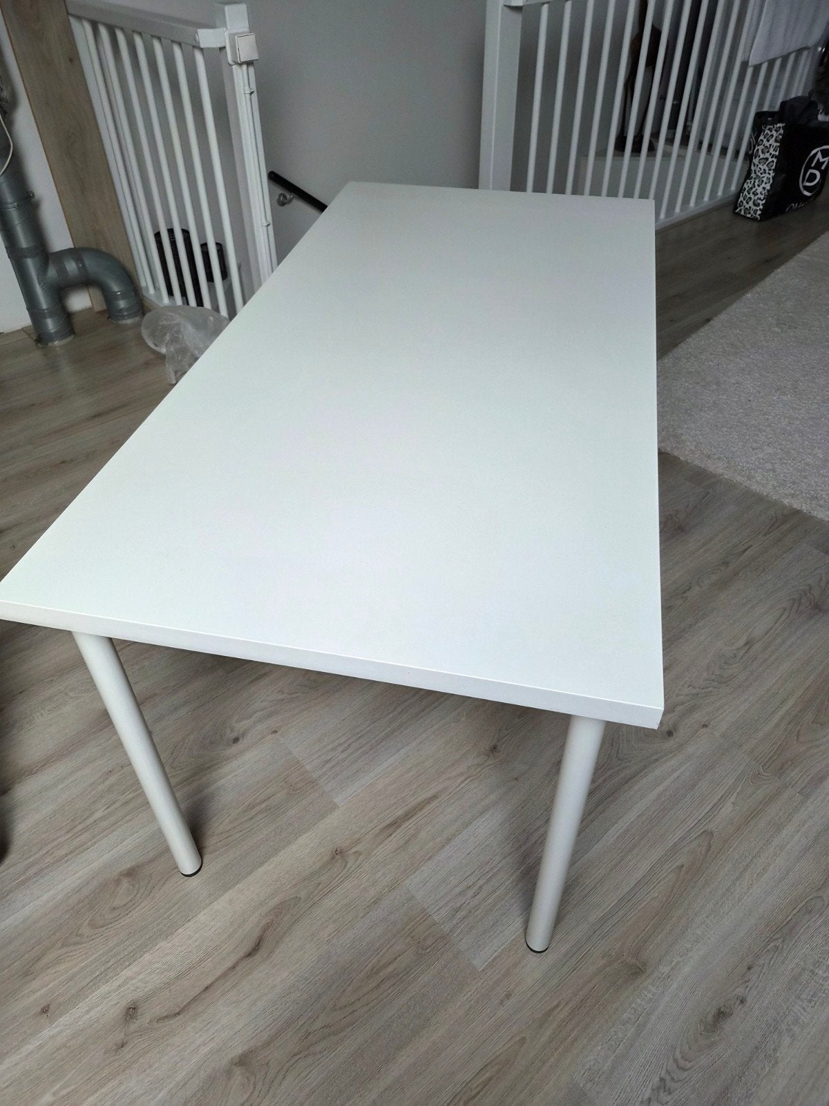 IKEA LINNMON Tafelblad met poten - Wit, Ophalen, Zo goed als nieuw