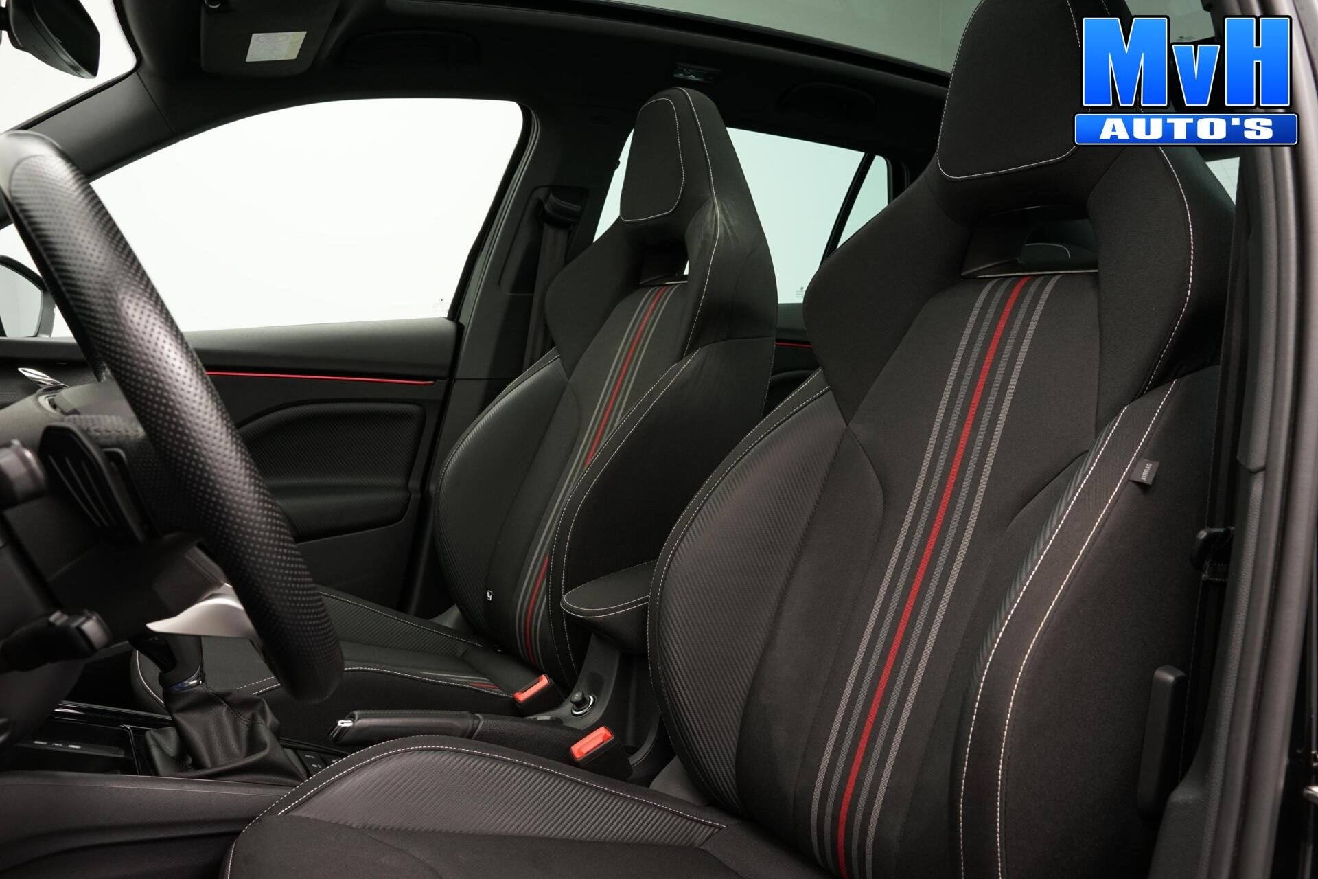 Skoda Kamiq 1.0 TSI Monte Carlo|AUTOMAAT|PANO|CAMERA|ACC|LED, Auto's, Dealer onderhouden, Stof, Gebruikt, Met garantie (alle)