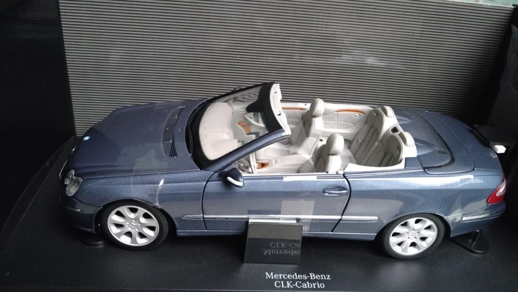 Mercedes CLK 500 Cabrio W209 Kyosho B66962173 met extra dak, Ophalen of Verzenden, Zo goed als nieuw, Auto, Kyosho
