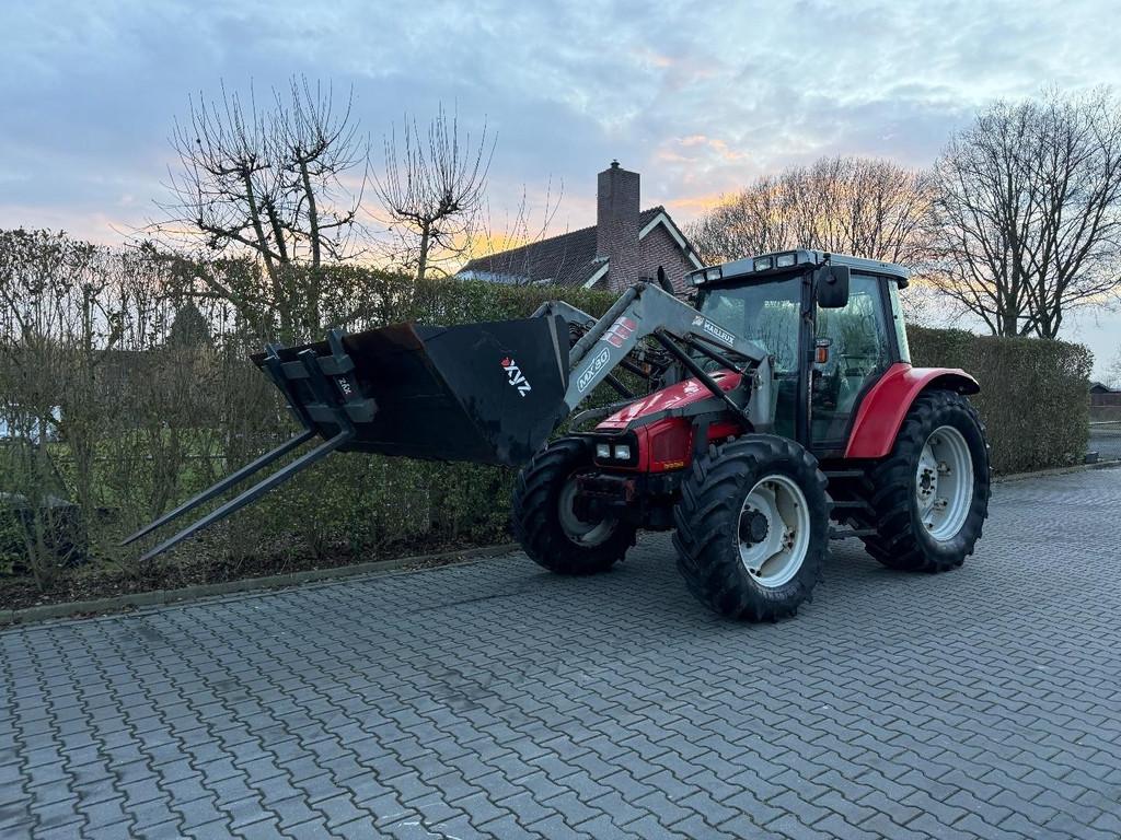 Massey Fergoson 6255 voorlader ,Bak,palletvorken VH1031, Zakelijke goederen, Agrarisch | Werktuigen, Overige typen