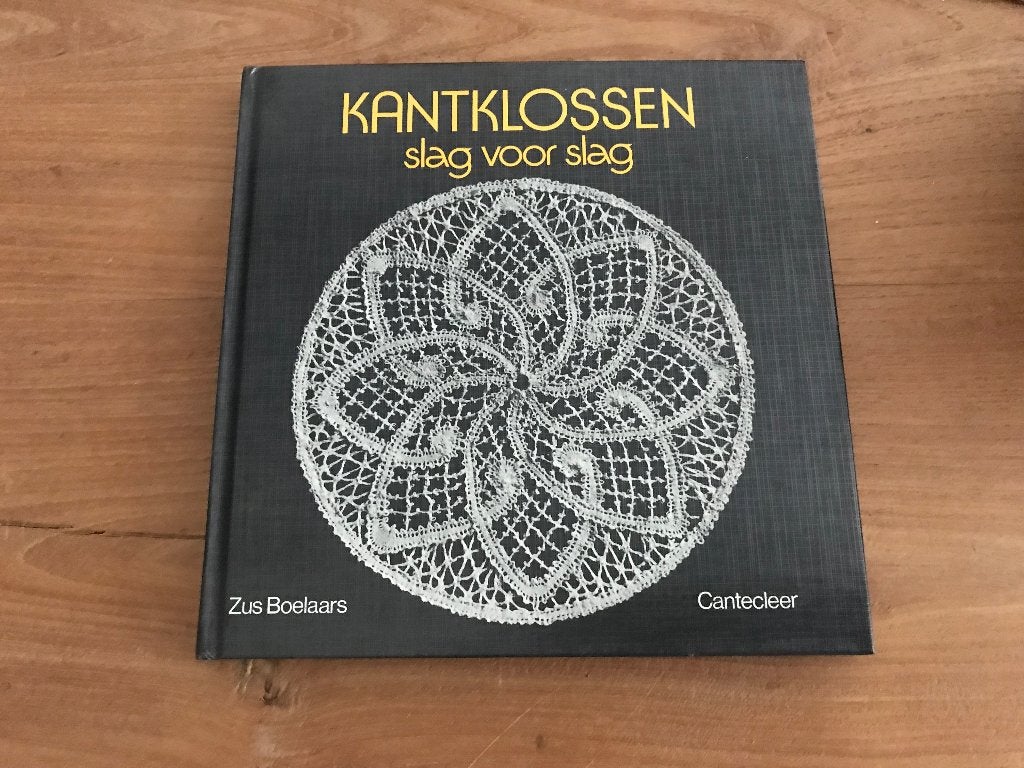 Kantklossen Slag voor slag met patronen Cantecleer, Boeken, Hobby en Vrije tijd, Ophalen of Verzenden, Gelezen, Overige onderwerpen
