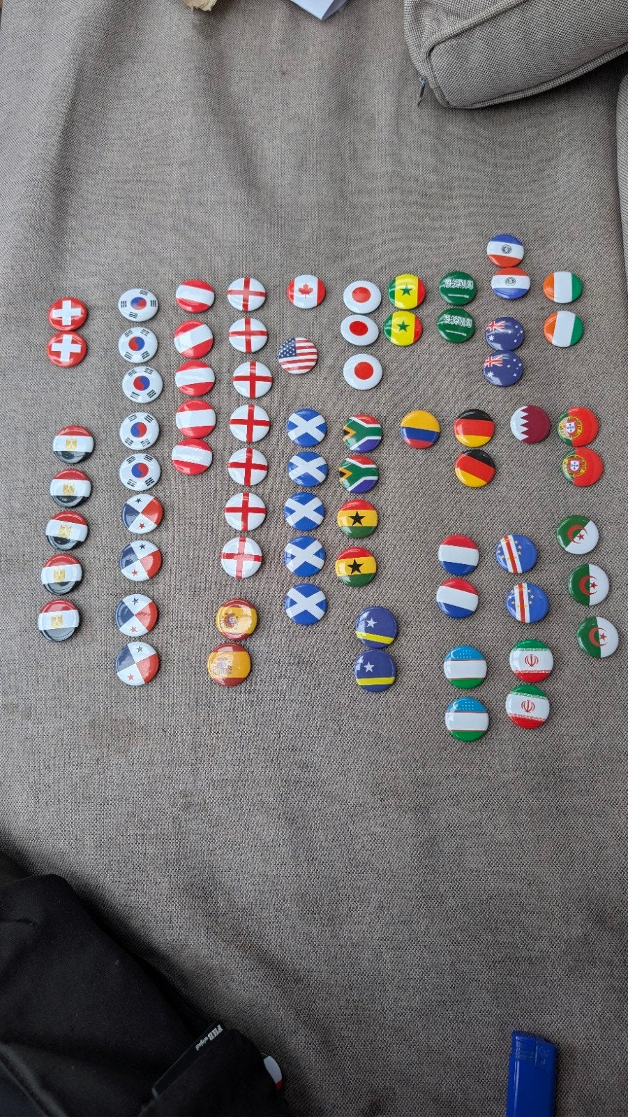 Wk buttons dekamarkt, Ophalen of Verzenden