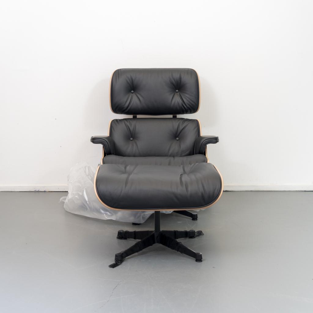 2x Vitra Eames Lounge Chair + Hocker Palisander Chroom/Zwart, Niet ingevuld, Niet ingevuld, Nieuw, 75 tot 100 cm