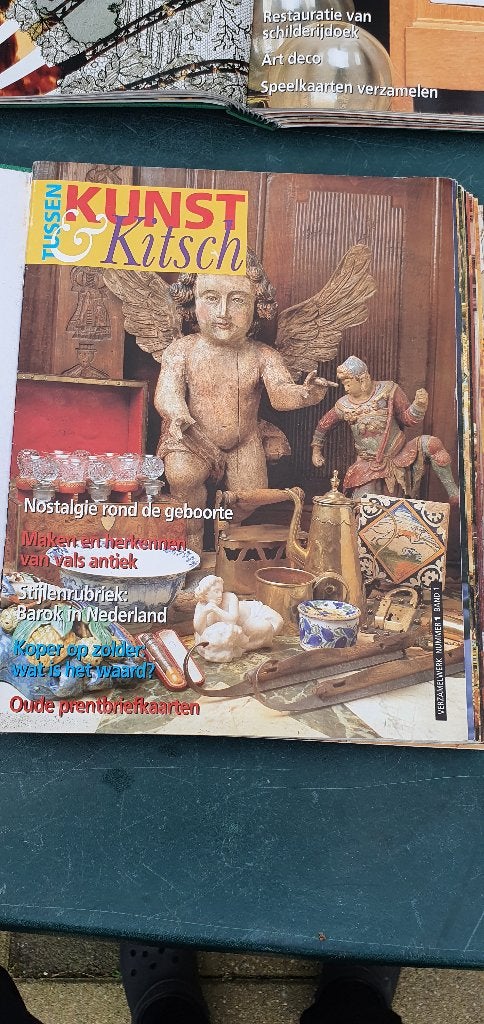 Tijdschrift "Tussen Kunst en Kitsch" alle 52 nrs uit 1992, Ophalen of Verzenden, Gelezen, Overige onderwerpen