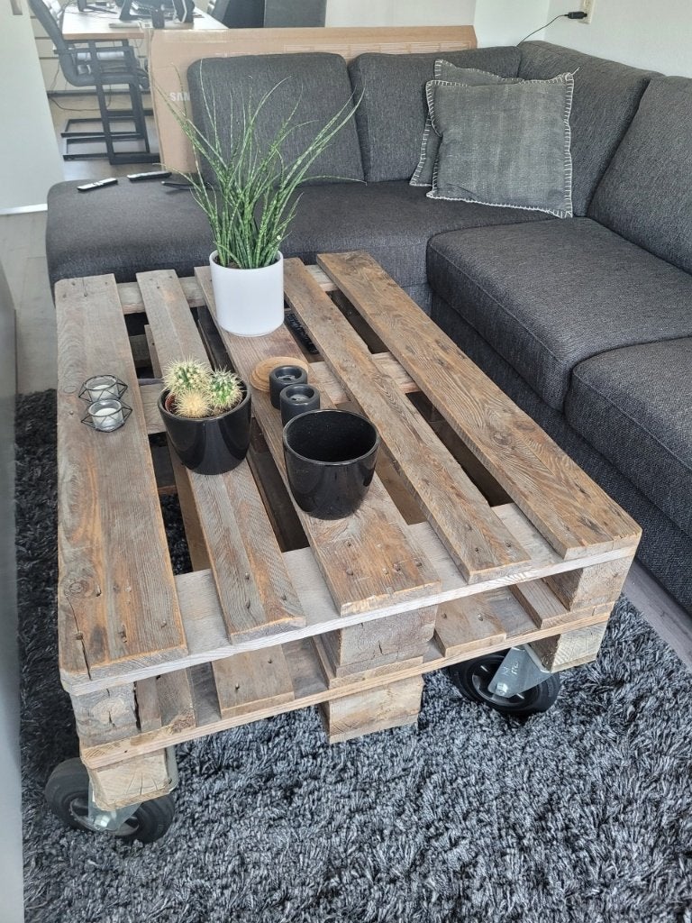 Pallet tafel met zwarte wielen, Ophalen, Gebruikt, Stoer, 100 tot 150 cm