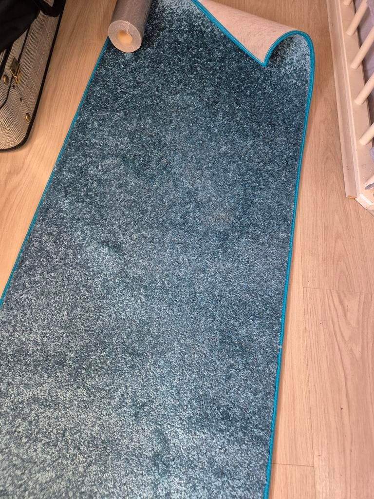 Blauwgroen tapijt van Carpet Studio, Nieuw, Ophalen of Verzenden, Rechthoekig, 100 tot 150 cm