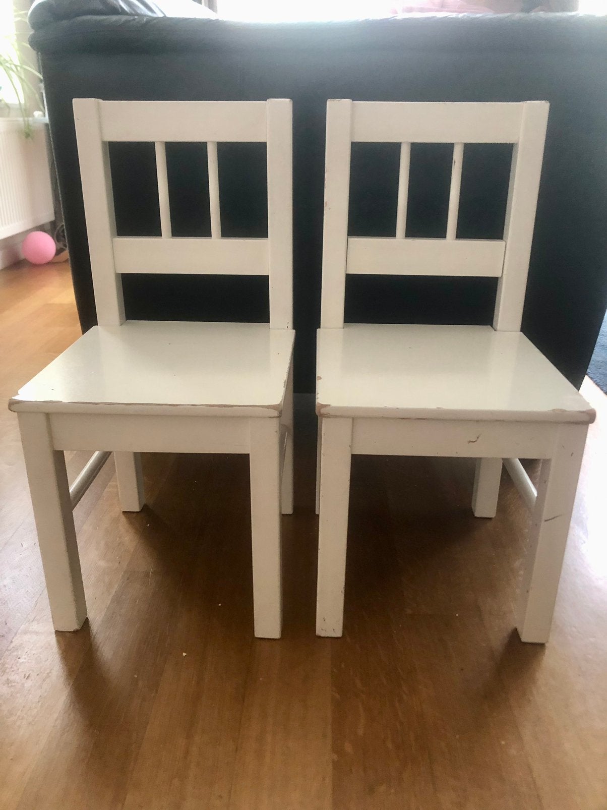 2 witte kinderstoeltjes, hoogte 29 cm, gratis af te halen, Ophalen, Gebruikt, Stoel(en)