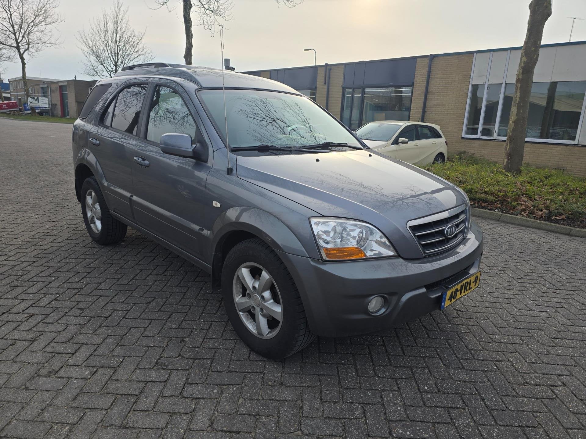 Kia Sorento 2.5 CRDI VGT MOTOR DEFEKT, Automaat, Stof, Gebruikt, Zwart