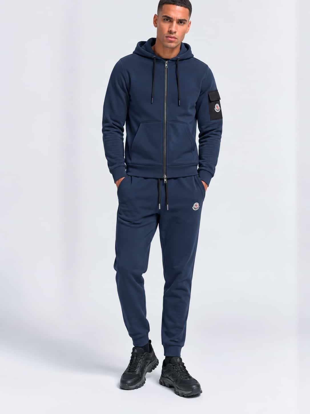 Foto 6 van Under Armour On Cloud Moncler Stone Parajumpers