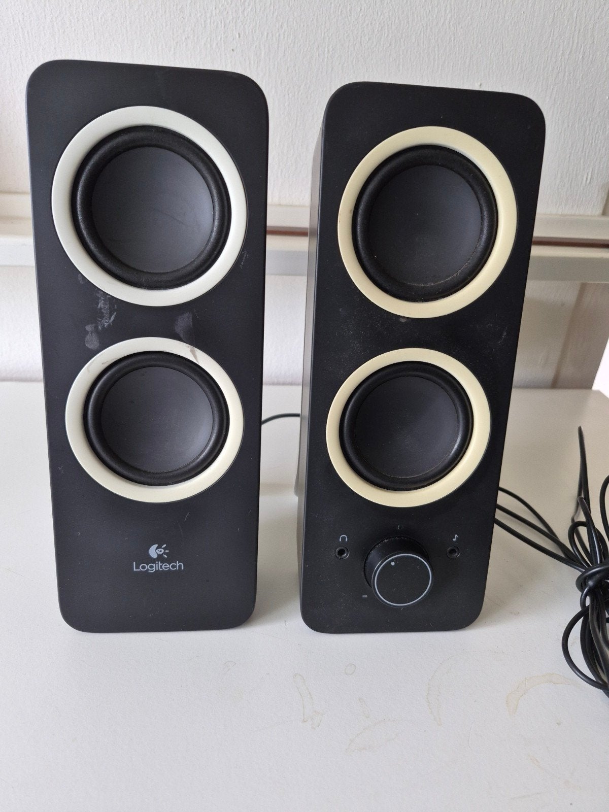Logitech 2.0 Luidsprekerset Z150 - Zwart, Computers en Software, Pc speakers, Ophalen of Verzenden, Gebruikt, Audiokanaal 2, Logitech