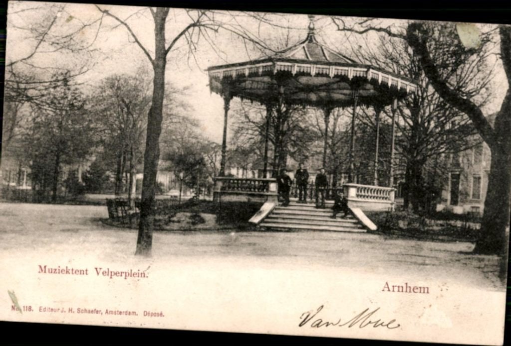 Arnhem KVR21 1566 Muziektent, Velperplein, Ophalen of Verzenden, 1920 tot 1940, Gelopen, Gelderland