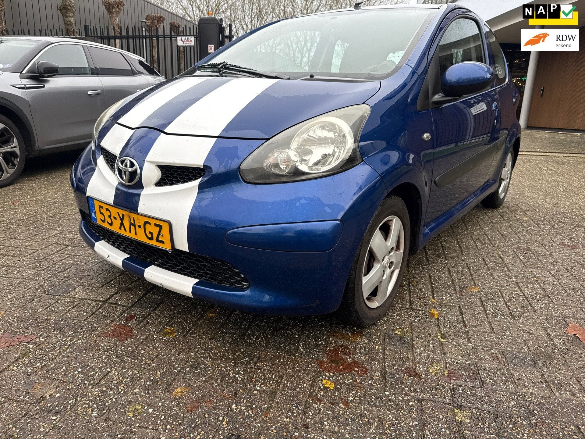 Toyota Aygo 1.0-12V + AIRCO ELEKTRISCHE RAMEN NIEUWE APK, Voorwielaandrijving, Gebruikt, 68 pk, Origineel Nederlands