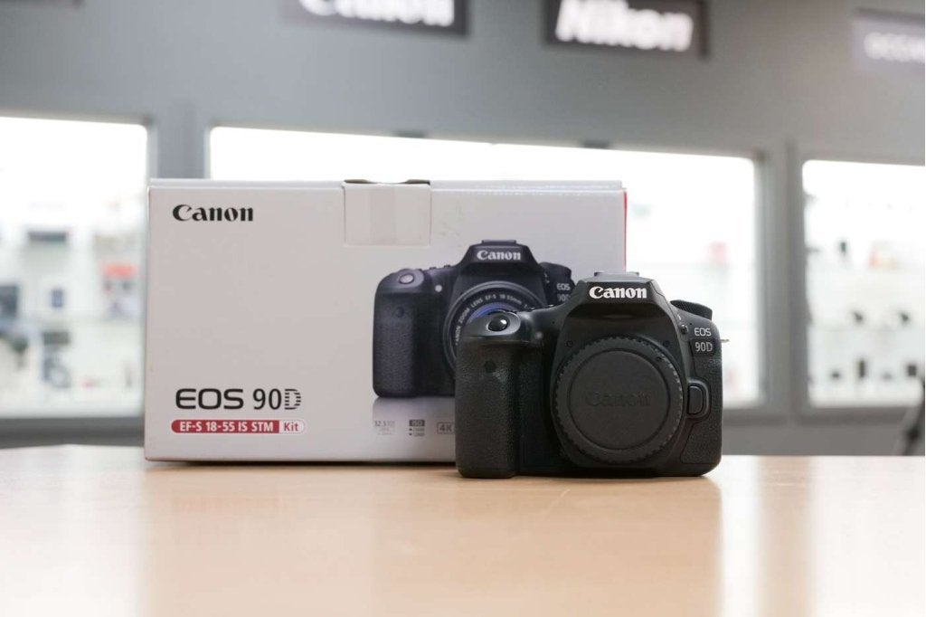 Canon 90D body (Hoogeveen), Foto-Groep, Luttekepoortstraat 26 3841 AX Harderwijk, Spiegelreflex, Ophalen of Verzenden