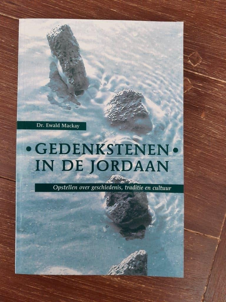 Gedenkstenen in de Jordaan door Dr. Ewald Mackay, Dr. Ewald Mackay, Zo goed als nieuw, Beta, HBO