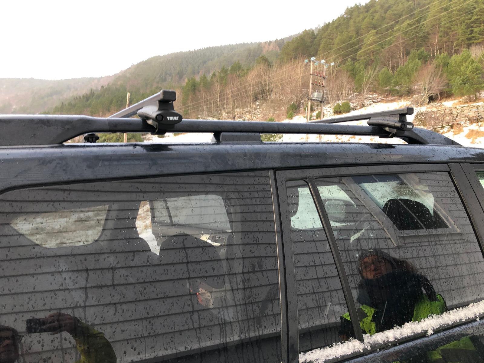 Thule WingBar Evo dakdragers + Rapid Crossroad 775 voeten, Auto diversen, Dakdragers, Ophalen, Zo goed als nieuw