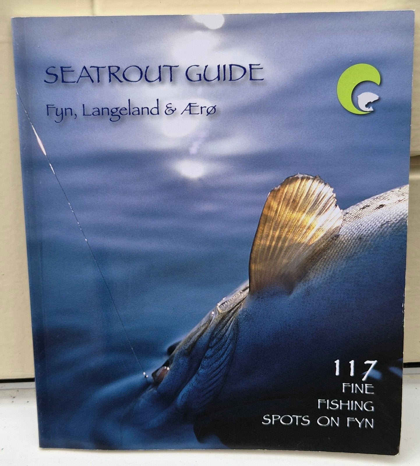 Seatrout Guide Fyn, Langeland & Ærø - Visgids Denemarken, Ophalen of Verzenden, Gebruikt