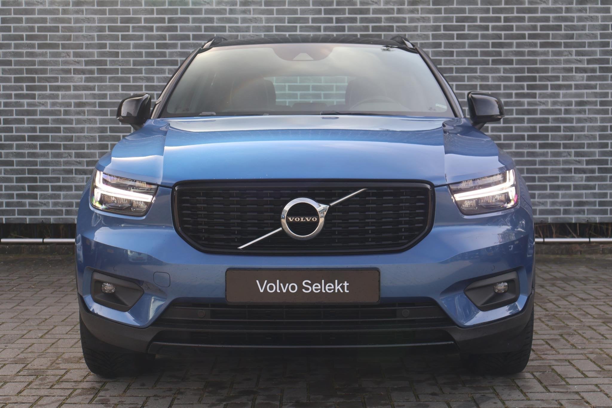 Volvo XC40 2.0 T4 R-Design | Panoramadak | Two-Tone | Achter, Auto's, 15 km/l, Euro 6, Blauw, Origineel Nederlands