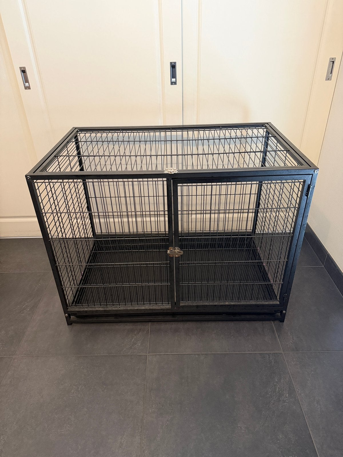 Kamerkennel Tabby, Dieren en Toebehoren, Ophalen, Gebruikt