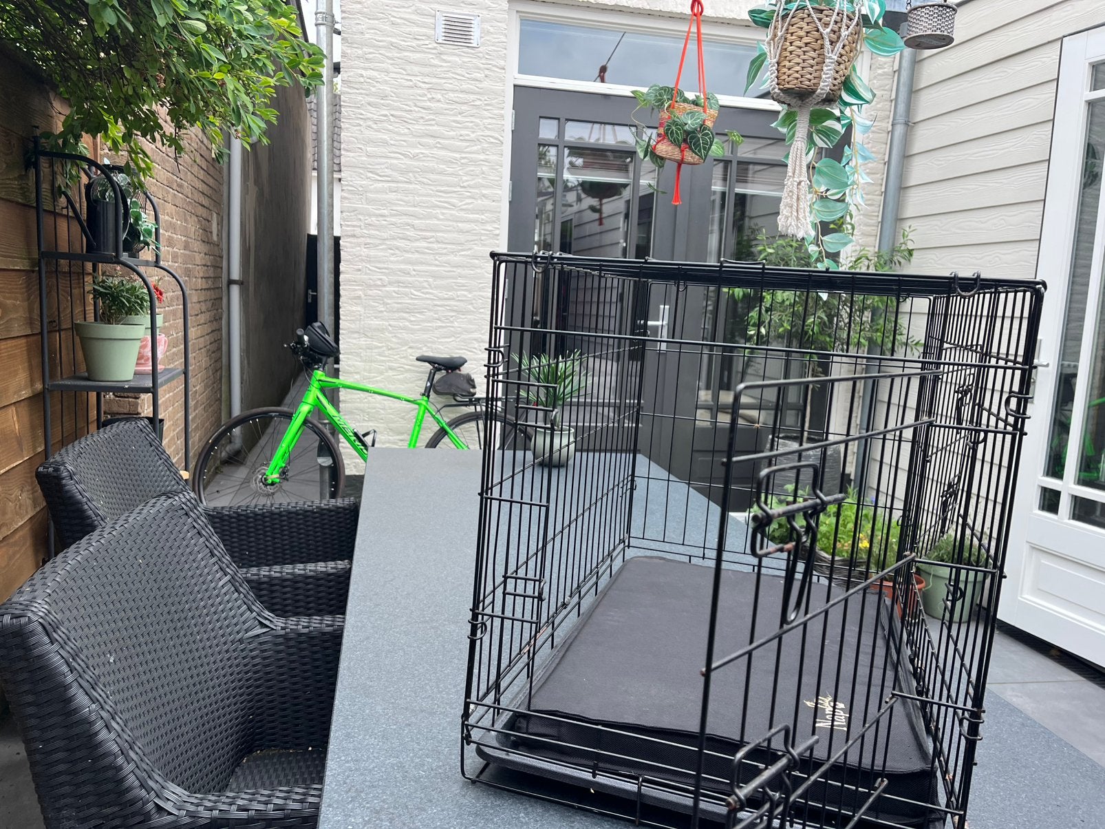 Honden bench zwart 75x48x54, Dieren en Toebehoren, Hondenhokken, Ophalen, Zo goed als nieuw, Minder dan 65 cm