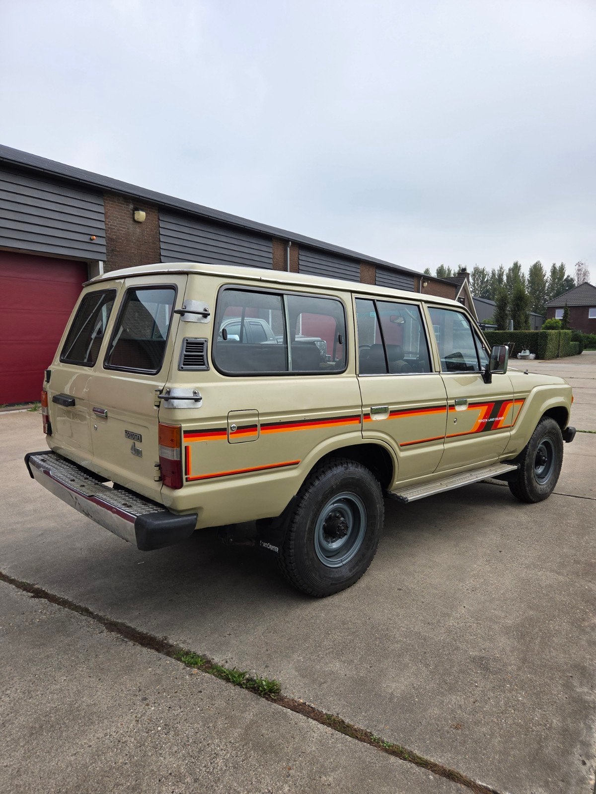 Toyota Landcruiser fj60 1984 airco 9 personen ( hj60 hj61 ), foto 2