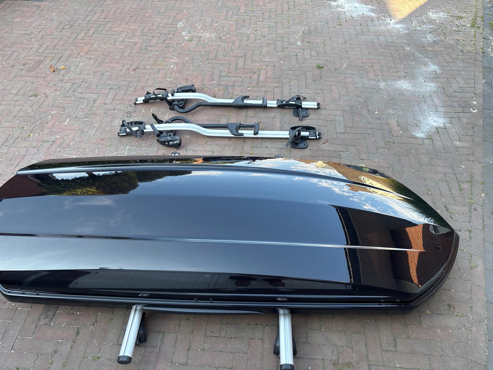Grote Dakkoffer, Thule dakdragers en 2x Thule fietsendragers, Ophalen of Verzenden, Gebruikt