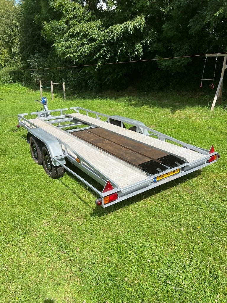 Zeer nette en degelijk opgebouwde autoambulance te koop, Ophalen, Zo goed als nieuw