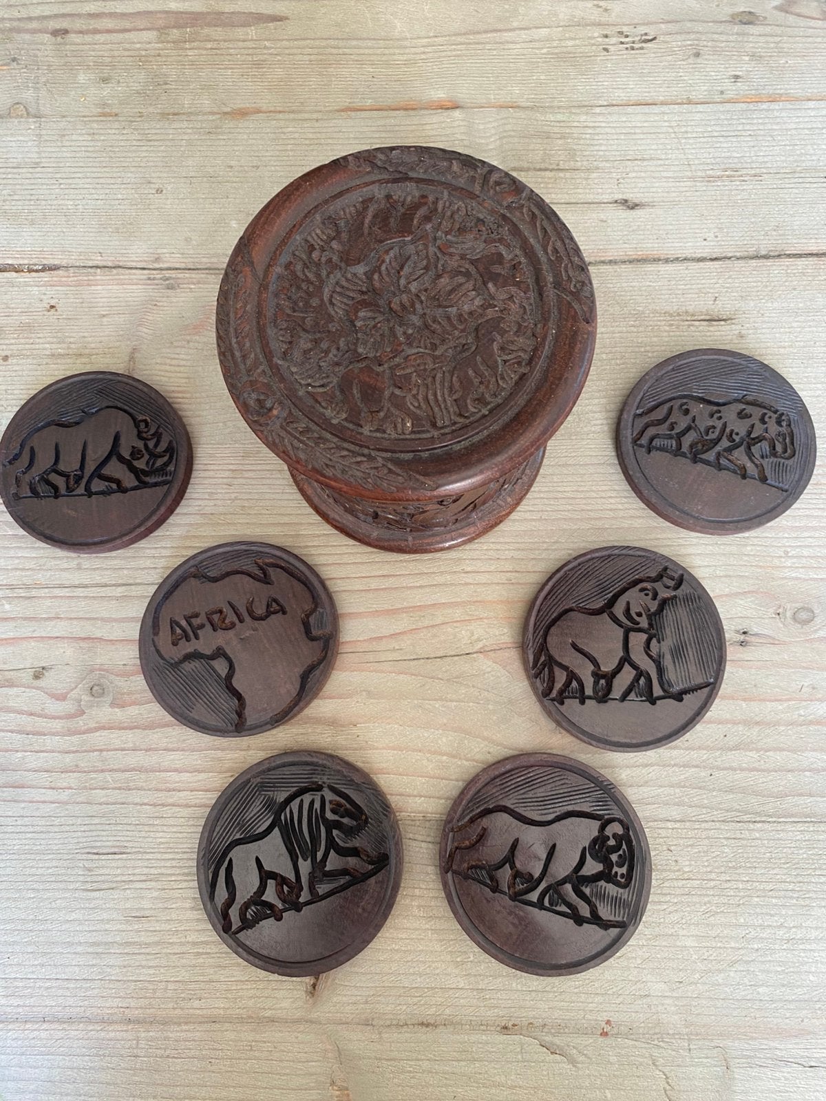 Houten onderzetters houtsnijwerk Afrika, Ophalen of Verzenden, Hout