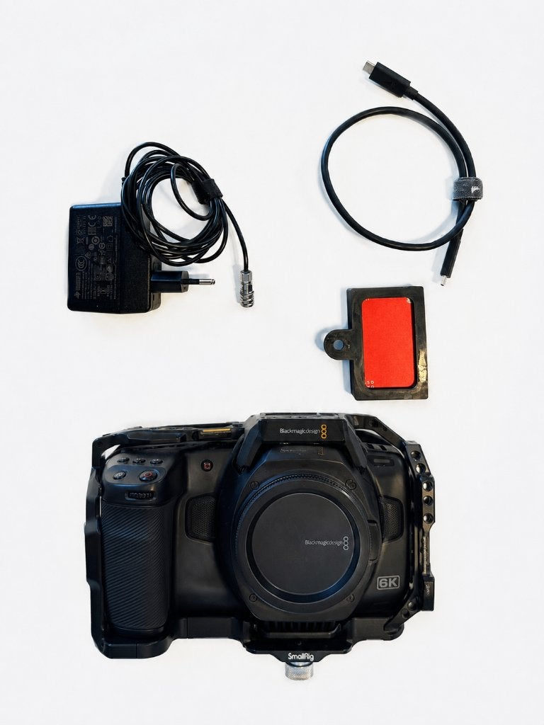 Blackmagic Pocket Cinema Camera 6K Pro + SmallRig Cage + SSD, Audio, Tv en Foto, Videocamera's Digitaal, Zo goed als nieuw, Camera