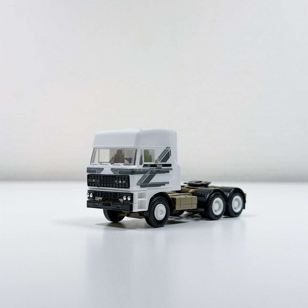 Herpa Daf 3600 ATI, Ophalen of Verzenden, Zo goed als nieuw, Bus of Vrachtwagen, Herpa