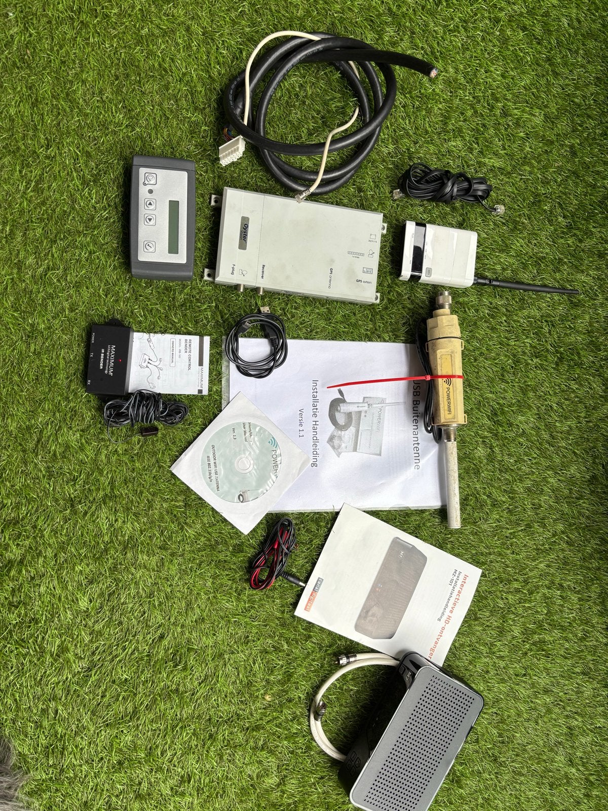Diverse satelliet- en antenne-accessoires, Ophalen, Gebruikt, (Schotel)antenne-accessoires, Overige merken