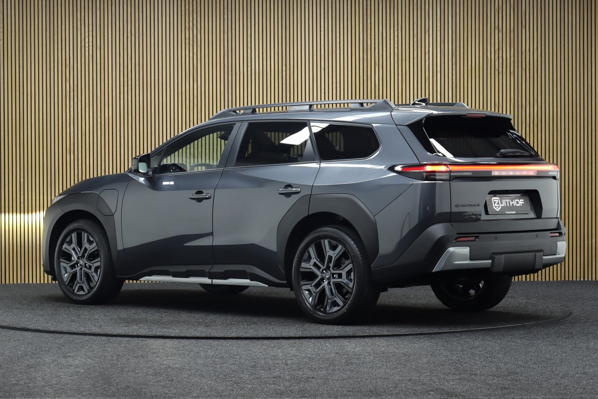 Subaru E-Outback 4E-xperience+ 74.7 kWh Harman Kardon Audio, Gebruikt, Zwart, Met garantie (alle), Vierwielaandrijving