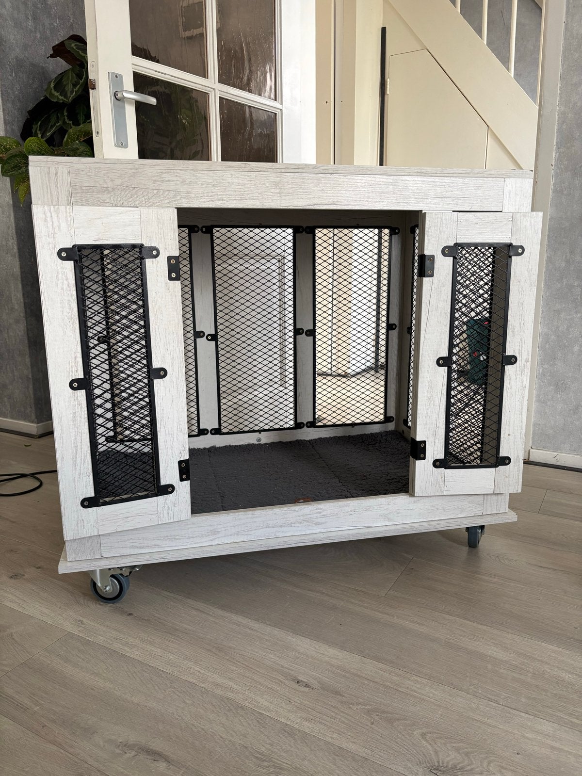 Honden bench kast, Ophalen, Gebruikt