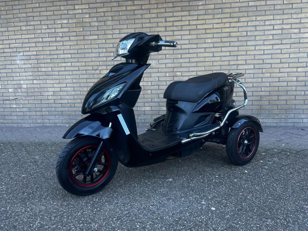 Iva Scootmobiel, Fietsen en Brommers, Ophalen of Verzenden, Zo goed als nieuw